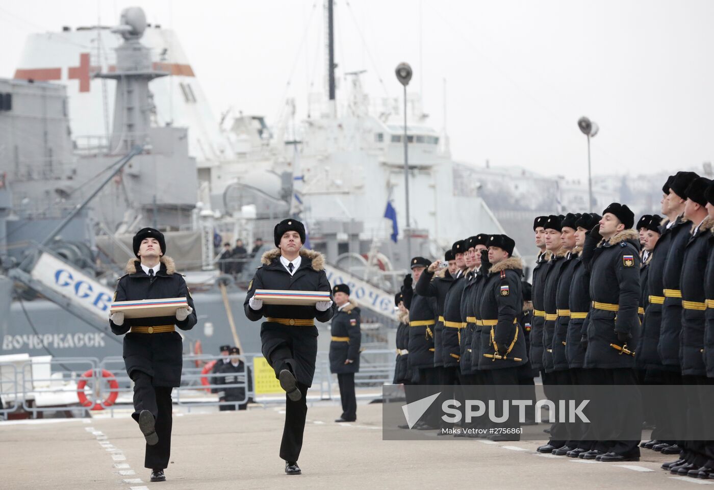 Flags raised at Russian Navy's new ships Zelyony Dol and Serpukhov