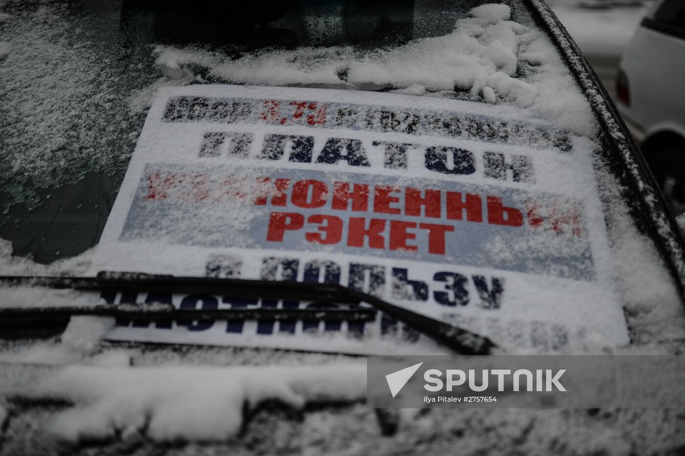 Protest by long-haul truckers in Khimki outside of Moscow