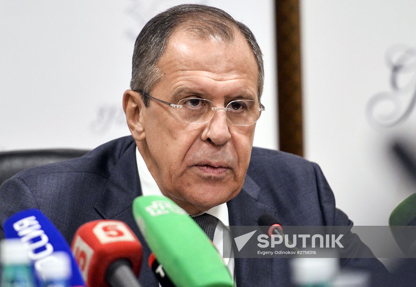 Russian Foreign Minister Sergei Lavrov meets with participants in the Alexander Gorchakov Public Diplomacy Fund