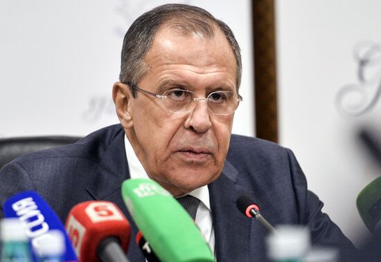 Russian Foreign Minister Sergei Lavrov meets with participants in the Alexander Gorchakov Public Diplomacy Fund