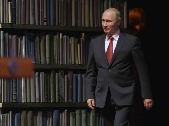 Vladimir Putin visits Northwestern Federal District
