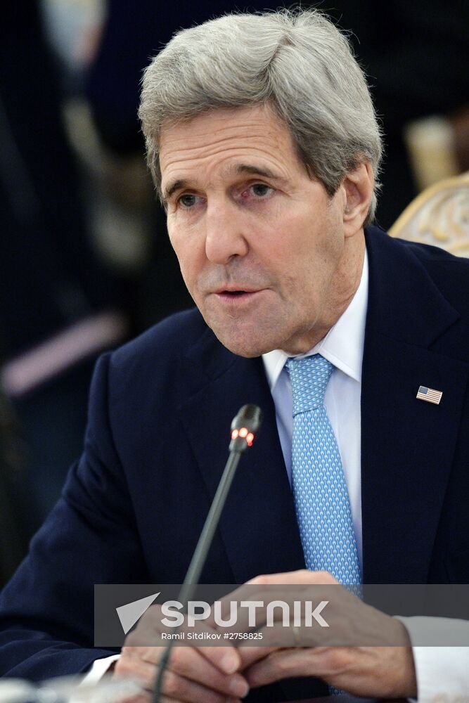 Russian Foreign Minister Sergey Lavrov meets with US Secretary of State John Kerry