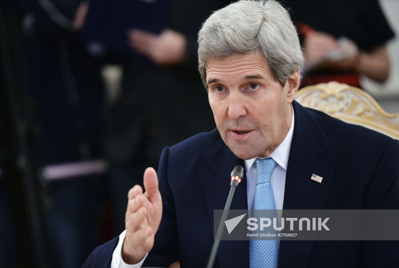 Russian Foreign Minister Sergey Lavrov meets with US Secretary of State John Kerry