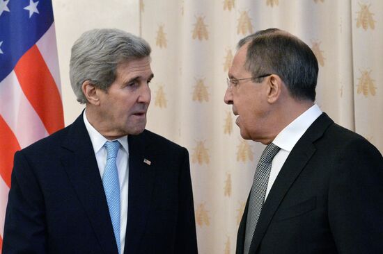 Russian Foreign Minister Sergey Lavrov meets with US Secretary of State John Kerry