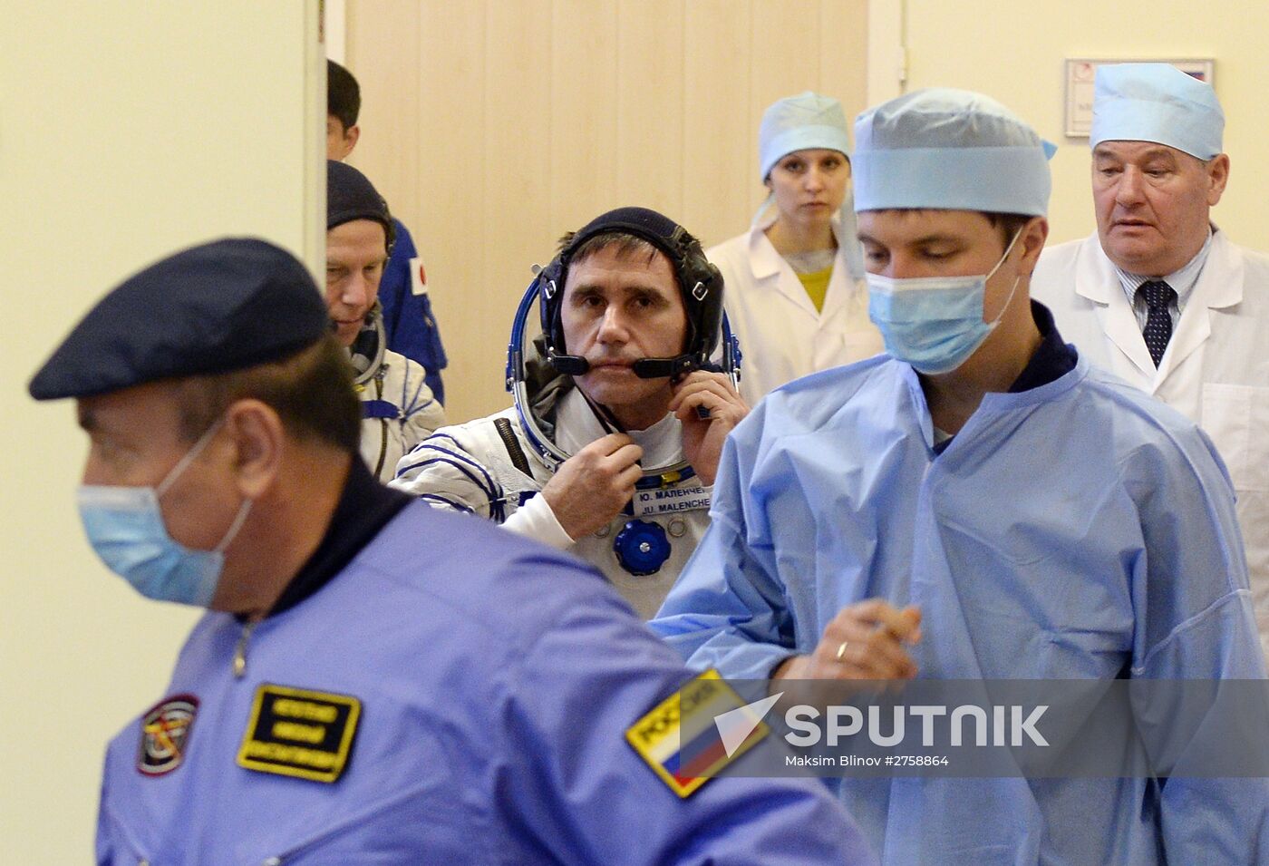 Soyuz TMA-19M spacecraft lifts off from Baikonur Space Center