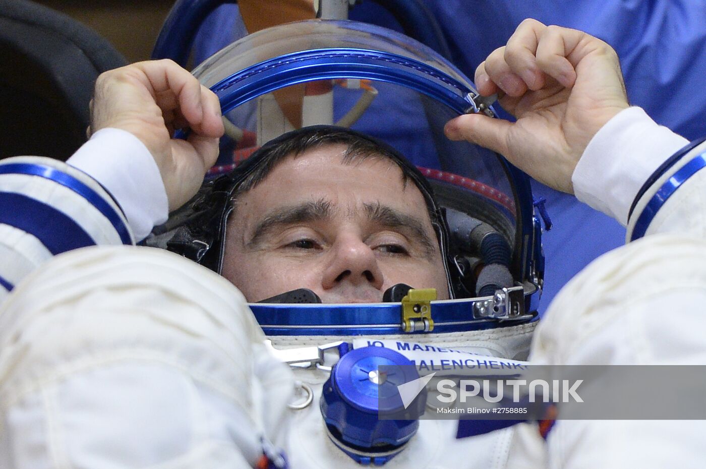 Soyuz TMA-19M spacecraft lifts off from Baikonur Space Center