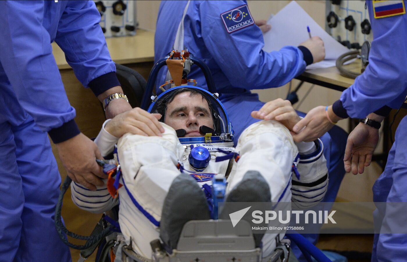 Soyuz TMA-19M spacecraft lifts off from Baikonur Space Center