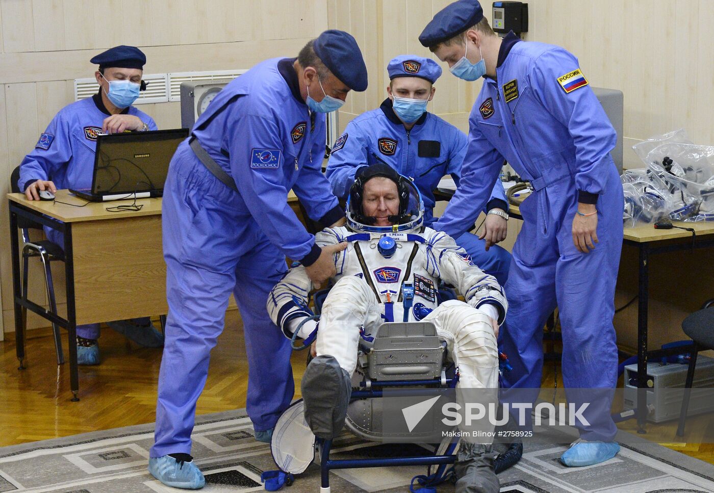 Soyuz TMA-19M spacecraft lifts off from Baikonur Space Center