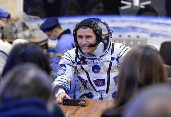 Soyuz TMA-19M spacecraft lifts off from Baikonur Space Center