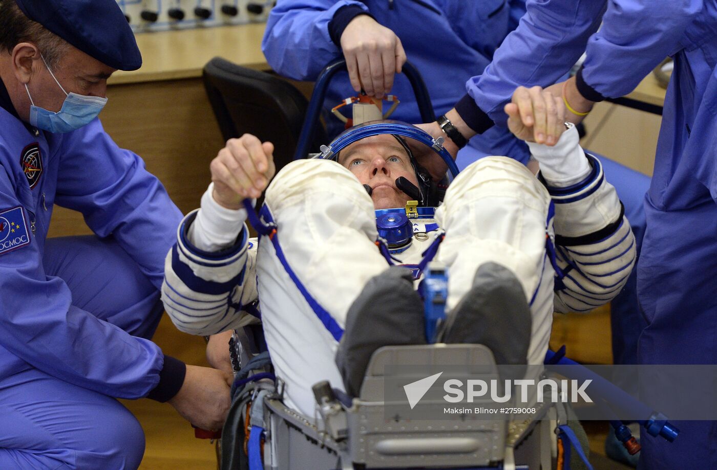 Soyuz TMA-19M spacecraft lifts off from Baikonur Space Center