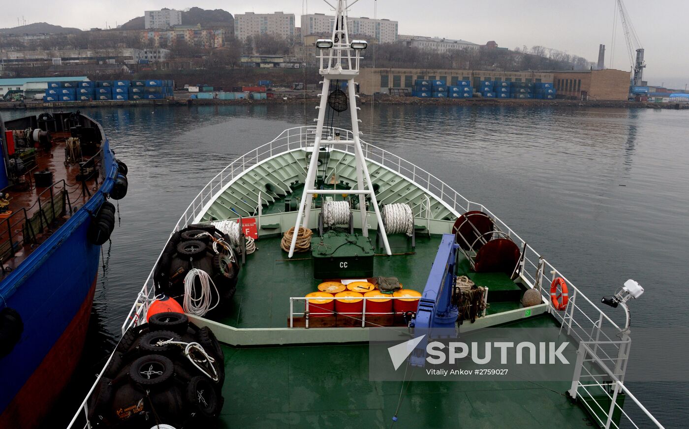 Russian flag raised on Vostok-6 fishing vessel in Vladivostok