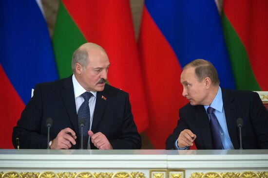Russian President Vladimir Putin holds Russian-Belarusian talks