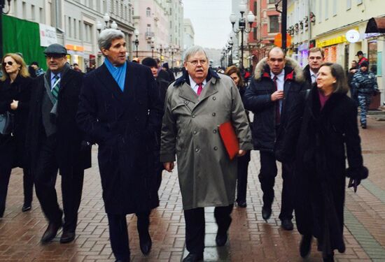 US Secretary of State John Kerry takes a walk on Arbat Street
