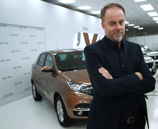 AvtoVAZ launches Lada X-Ray production in Samara