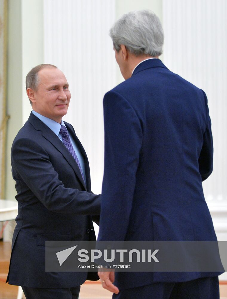 President Vladimir Putin meets with US State Secretary John Kerry