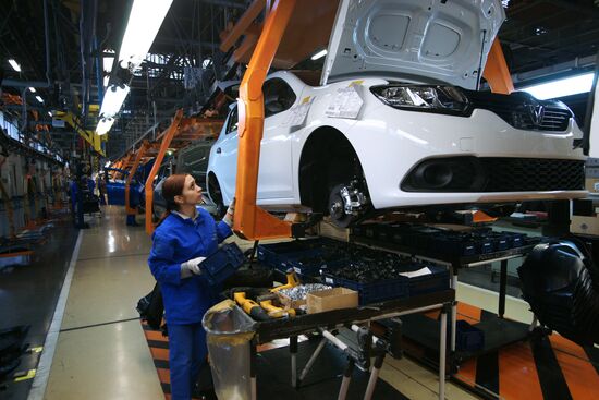 AvtoVAZ launches Lada X-Ray production in Samara