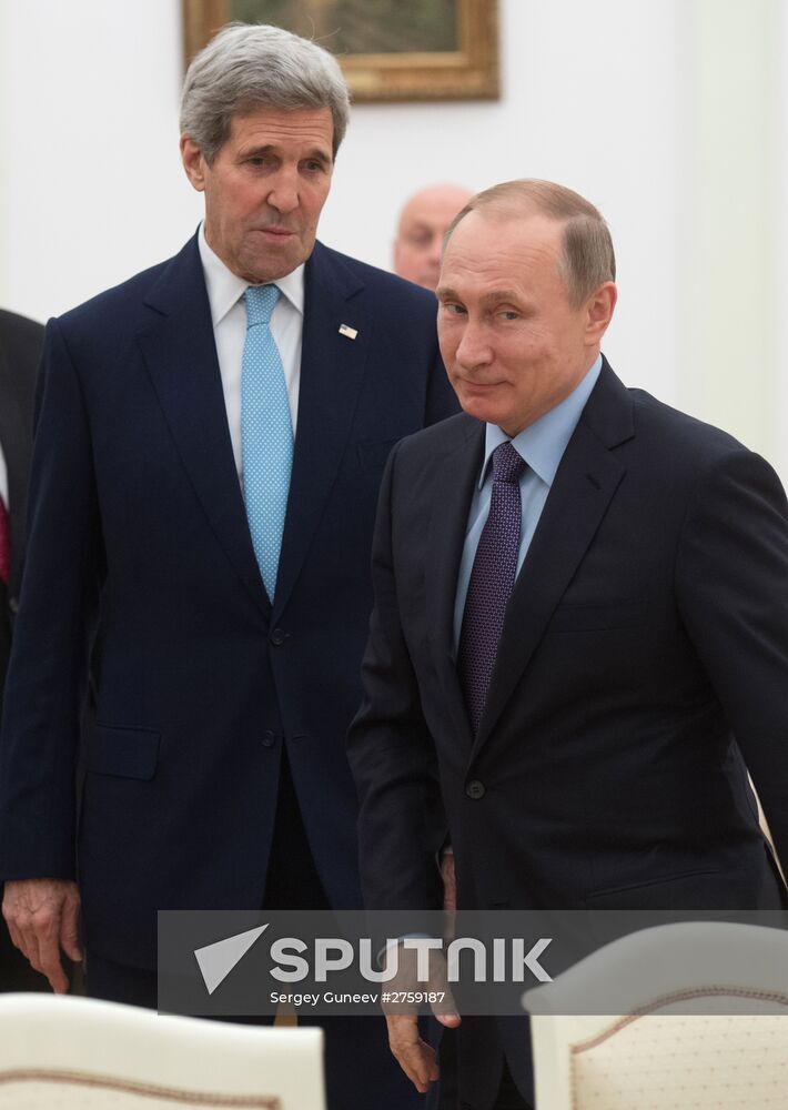 President Vladimir Putin meets with US Secretary of State John Kerry