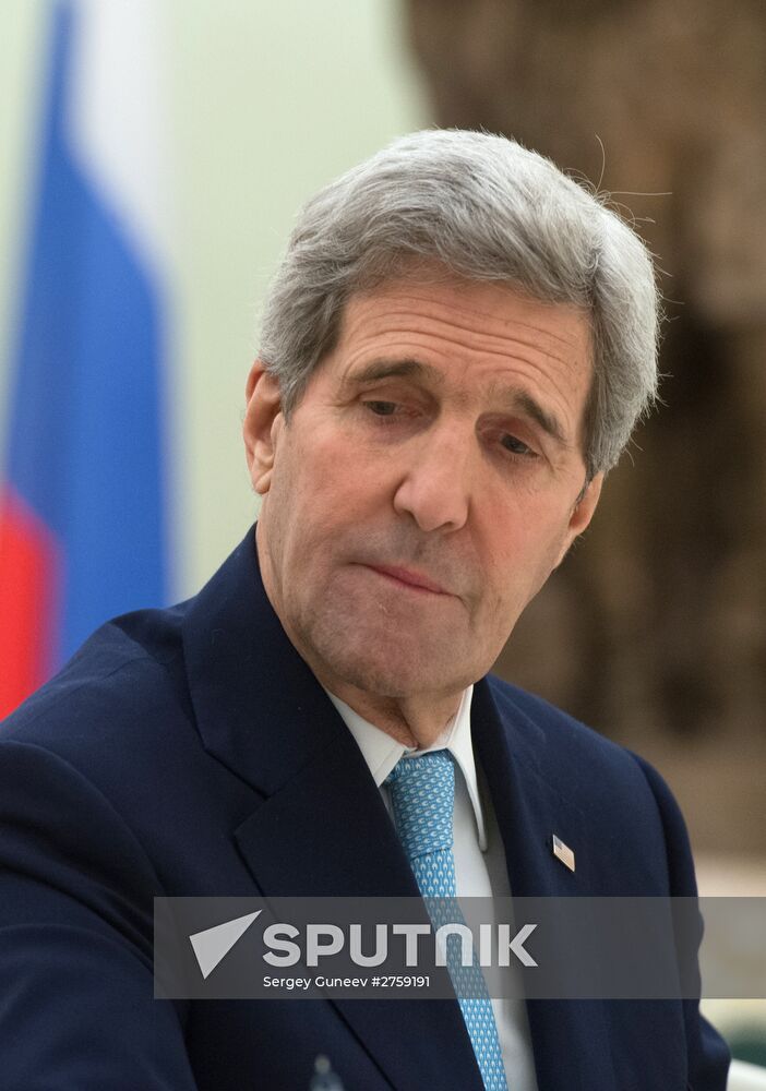 President Vladimir Putin meets with US Secretary of State John Kerry