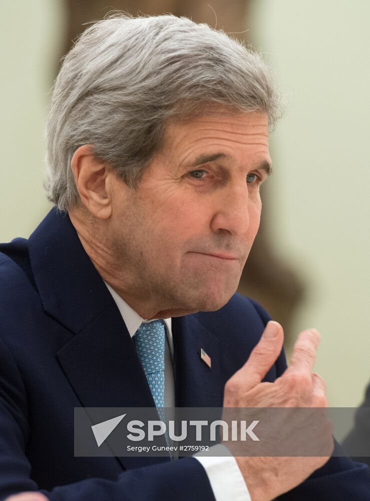 President Vladimir Putin meets with US Secretary of State John Kerry