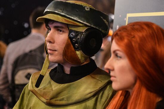 First run of movie "Star Wars: The Force Awakens"