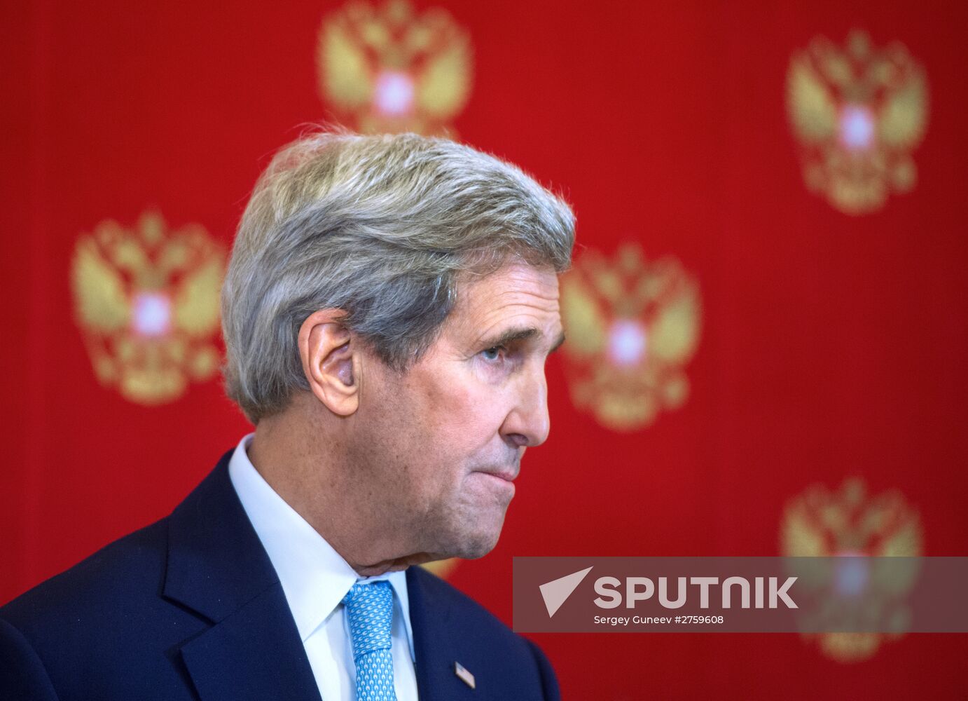 President Vladimir Putin meets with US State Secretary John Kerry