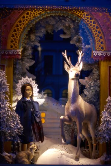 New Year's street decorations in St. Petersburg