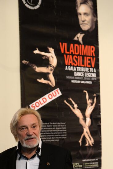 "Vladimir Vasiliev. Visiting the Master" exhibition opened in Moscow
