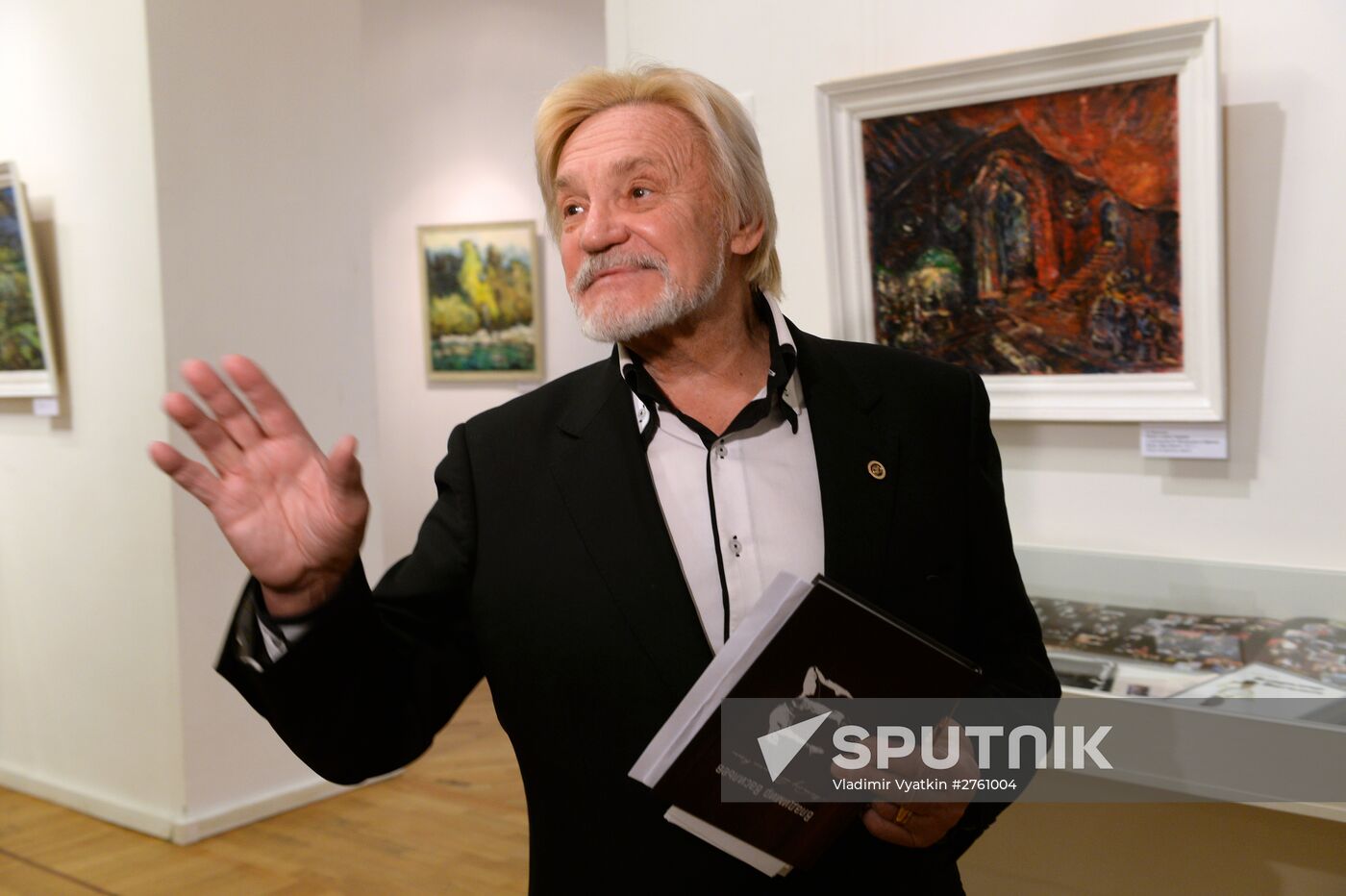 "Vladimir Vasiliev. Visiting the Master" exhibition opened in Moscow
