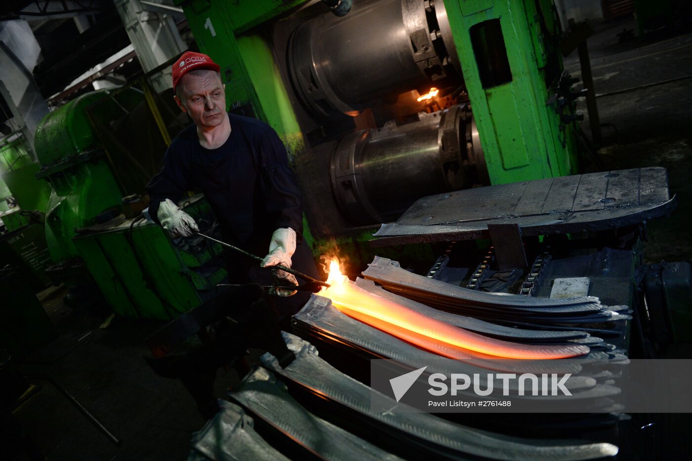 Production of 300 millionth	scythe at Artinsky Plant