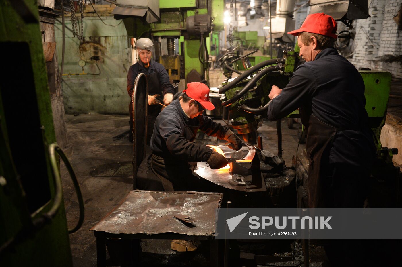 Production of 300 millionth scythe at Artinsky Plant