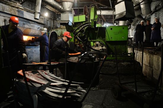 Production of 300 millionth	scythe at Artinsky Plant