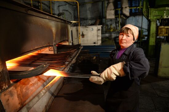 Production of 300 millionth	scythe at Artinsky Plant