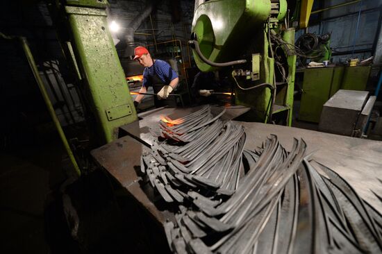 Production of 300 millionth	scythe at Artinsky Plant