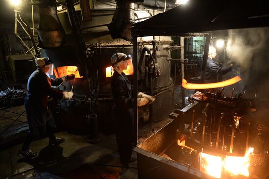 Production of 300 millionth	scythe at Artinsky Plant