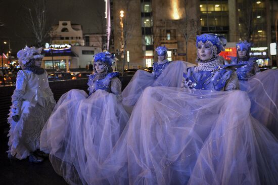 Winter days of street theaters