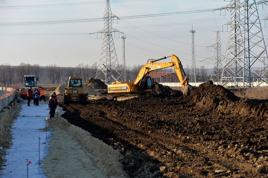Power bridge construction over Kerch Strait