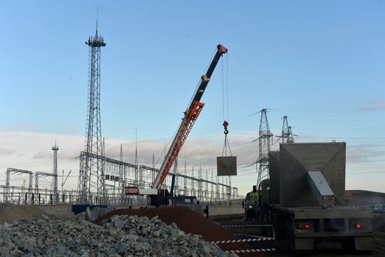 Power bridge construction over Kerch Strait