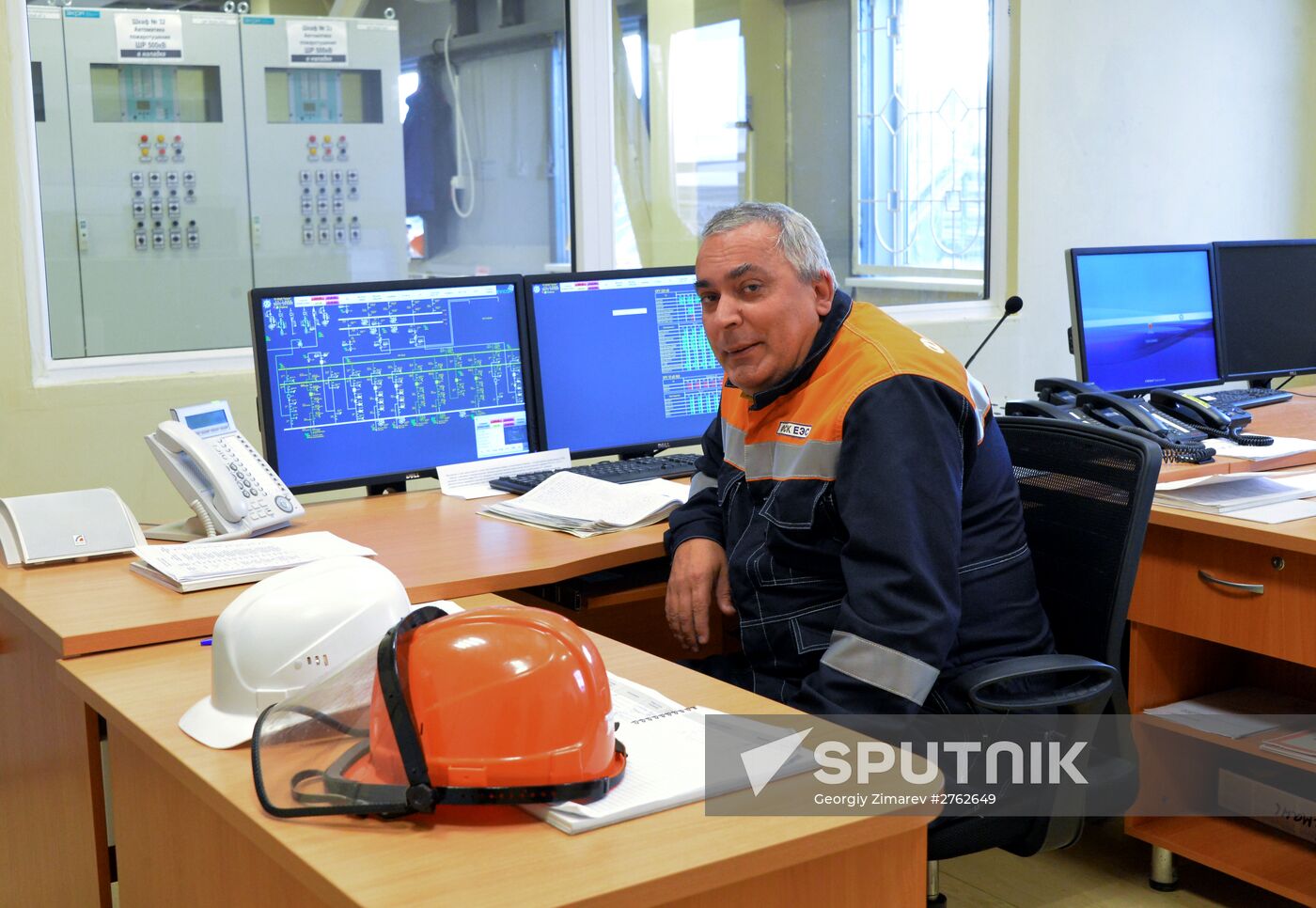 Power bridge construction over Kerch Strait