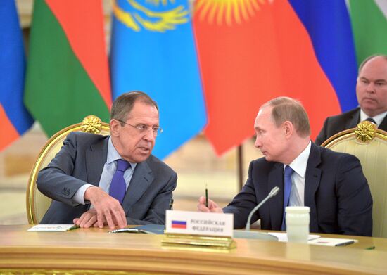 Russian President Vladimir Putin participates in CSTO and Supreme Eurasian Economic Council summits in Moscow