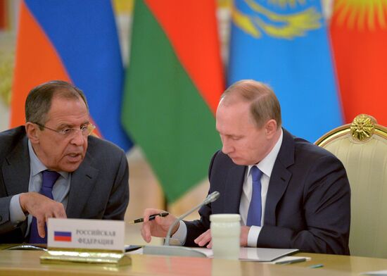 Russian President Vladimir Putin participates in CSTO and Supreme Eurasian Economic Council summits in Moscow