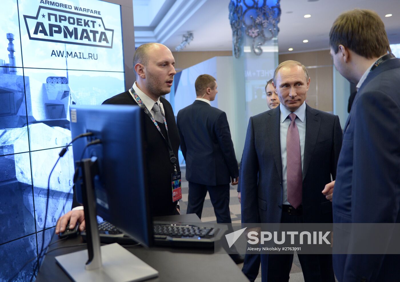 President Vladimir Putin at plenary meeting of Russia's first Internet Economy Forum