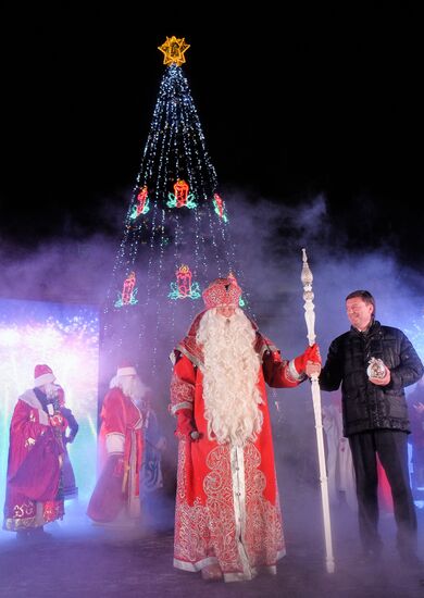 Father Frost from Veliky Ustyug visits Samara