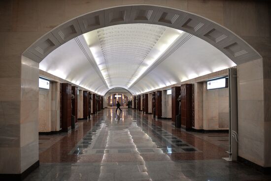 Baumasnkaya metro station in Moscow opens after renovation