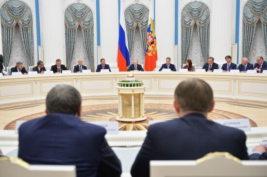 President Putin meets with Russian business community representatives