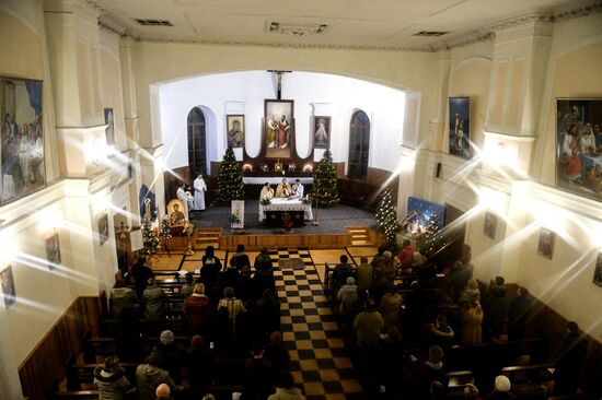 Celebrating Catholic Christmas in Russian regions