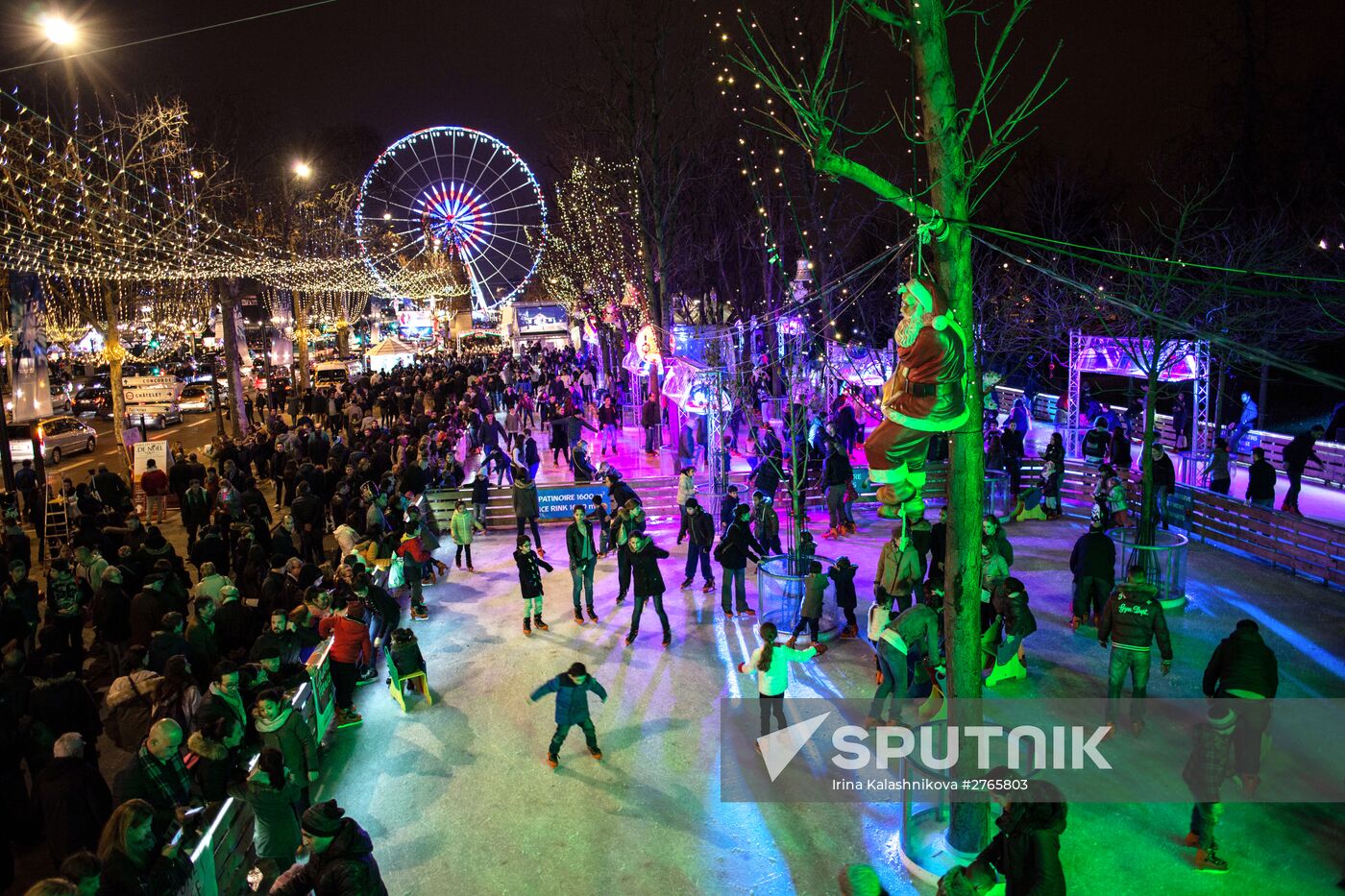 Paris decorated for the New Year's