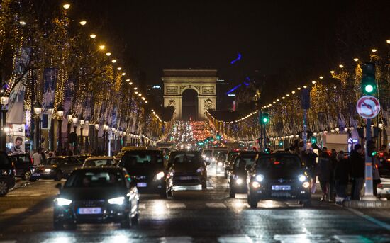Paris decorated for the New Year's