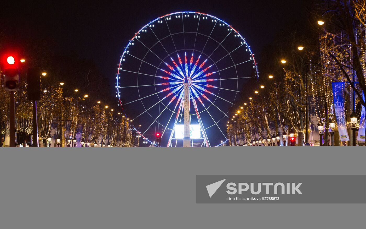 Paris decorated for the New Year's