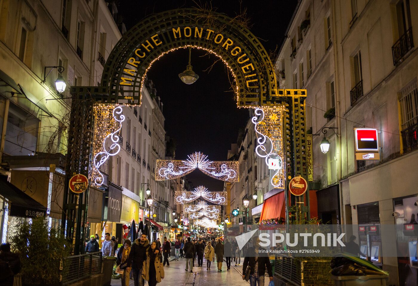 Paris decorated for the New Year's