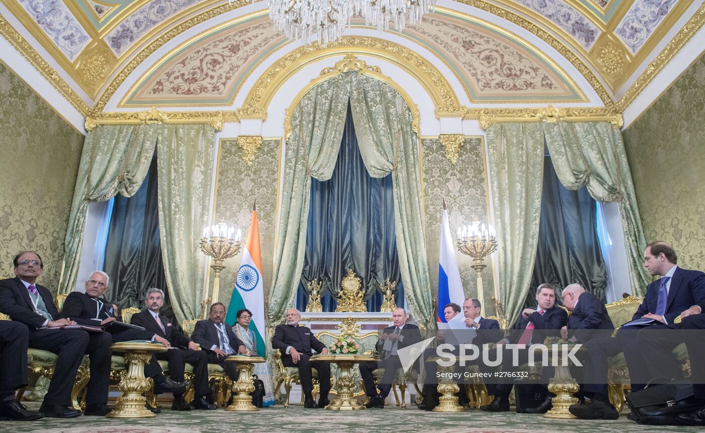 Vladimir Putin meets with Indian Prime Minister Narendra Modi